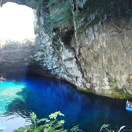 Mema's アパート Agia Efimia