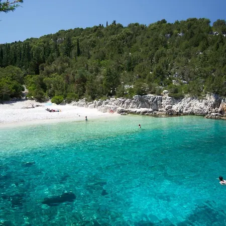 Mema's Appartement Agia Efimia